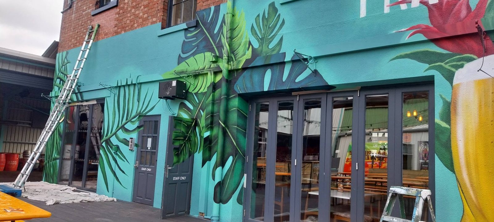 Commercial mural — photograph 1